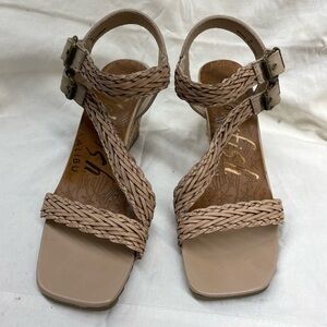 Blowfish wedge heel sandals ladies sz 6